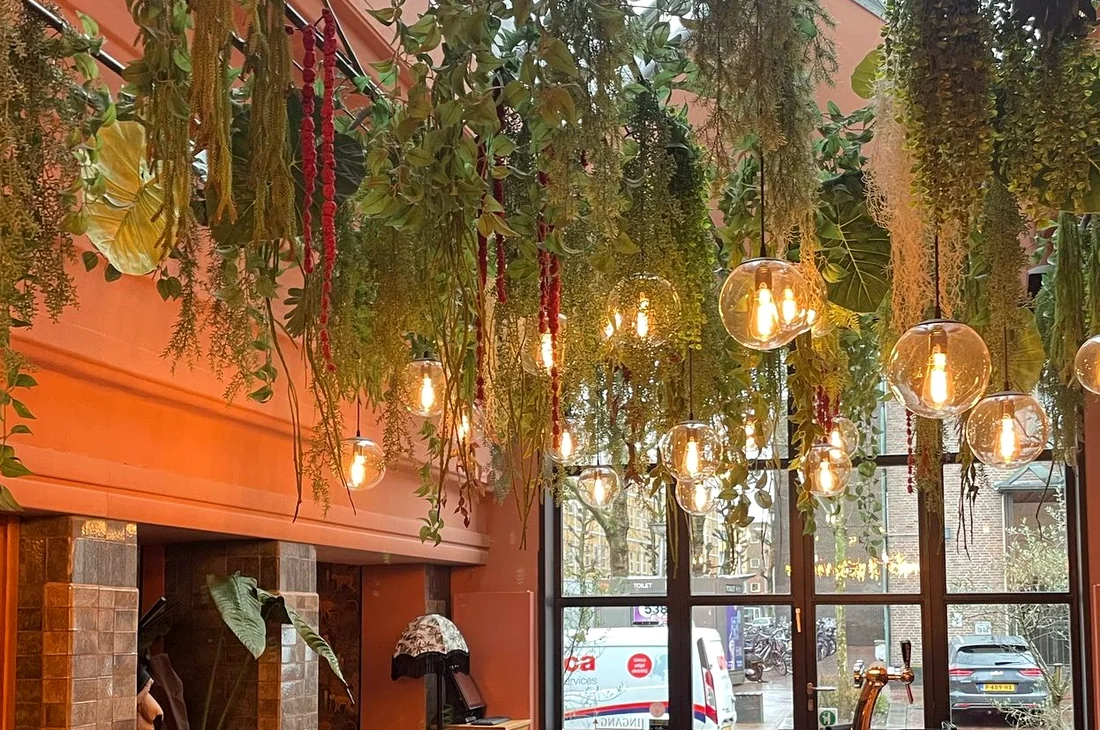 Ambient lighting in a restaurant project